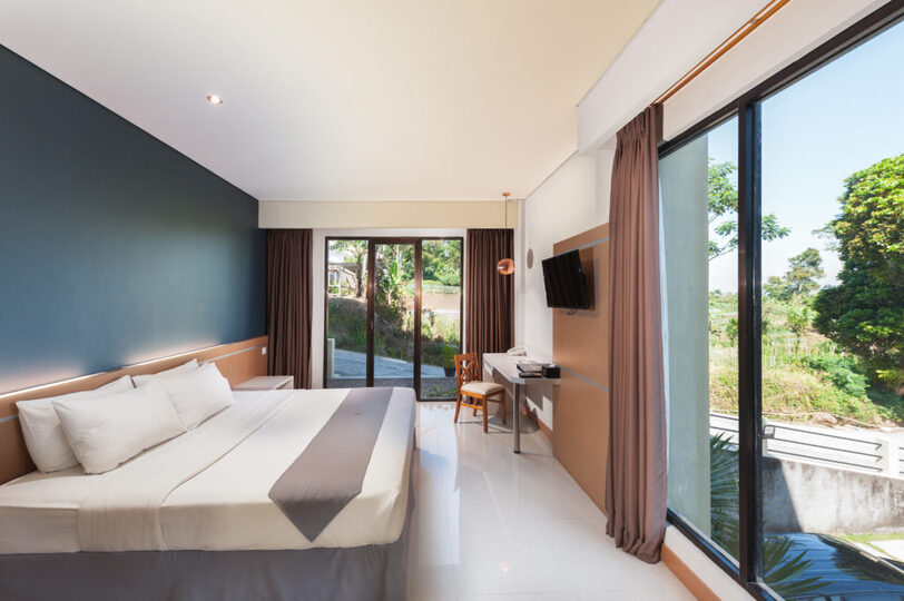 SUPERIOR ROOM
